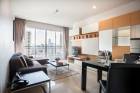 Circle Condominium   MRT เพชรบุรี   ห้องมุม 