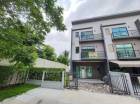 ขายทาว์นโฮม3ชั้น บ้านกลางเมืองรามอินทรา-วัชรพล ติดถ.สุขาภิบาล5 ใกล้ทางด่วนรามอินทรา-อาจณรงค์ 2นาที ขายถูกที่สุด หลังมุม คุณหมิว0986168829