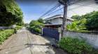 ขายบ้านพร้อมที่ดินทำเลดี ถนนวิภาวดีรังสิต เนื้อที่ 1-2- 43 ไร่ ใกล้สนามบินดอนเมือง