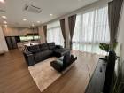 ให้เช่าบ้านเดี่ยว หมู่บ้าน VIVE พระราม 9  วิวสนามกอล์ฟ   เนื้อที่ 76 ตรว ใช้สอย  324   ตรม   3ห้องนอน 4 ห้องน้ำ จอดรถได้ถึง 3 คัน