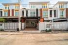 ขาย ทาวน์โฮม แอทโฮม รามอินทรา 106 ตรม. 19.4 ตร.วา บ้าน Renovate พร้อมยื่นBank