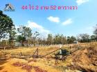 ที่ดิน จ.ตาก 44-2-52 ไร่ ติดถนนสาธารณะทั้ง 2 ด้าน อยู่ม.น้ำด้วน ทางเข้าเป็นคอนกรีต 1 กม. เป็นทางดิน 200 เมตร อนาคตติดเส้นทางรถไฟ 1 ด้าน ขายถูกมาก (ถูกกว่าราคาประเมิน)