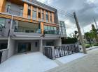 ให้เช่าทาวน์โฮม 3 ชั้น ไอเจ้นท์ พระราม 9 45,000BahtTEL0958195559