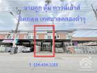 ขาย ทาวน์เฮ้าส์ 2 ชั้น ติดถนน เปิดเป็นร้านค้า หรือร้านอาหารได้