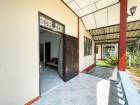 Single house, 2 bedrooms, fully furnished.