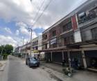 ขายบ้าน ชุมชนหลัง ซอยเพชร ลุมพินีคอนโด ทาวน์   เพชรบ้านสวน 20 ตรว เข้าออกสะดวก ทำเลค้าขาย และพักอาศัย