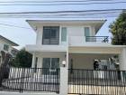  BH3473 ปล่อยเช่าบ้านเดี่ยวรีโนเวทใหม่พร้อมเฟอร์นิเจอร์ครบแอร์ทั้