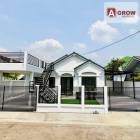 หมู่บ้านชลลดา บางบัวทอง-แยกบางพลู หน้าบ้านไม่ติดใคร ตกแต่งครบพร้อ