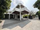 ให้เช่าบ้านเดี่ยว 2 ชั้น สุขุมวิท 71 ซอยปรีดีพนมยงค์ 14 มีสวนร่มร