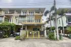ทาวน์โฮม วิสต้า อเวนิว เพชรเกษม 81 Vista Avenue Petchkasem 81 หลั