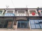 ขาย ทาวน์โฮม หมู่บ้านเลิศอุบล ลำลูกกา คลอง 5 112 ตรม. 16 ตร.วา ขายถูกที่สุด.