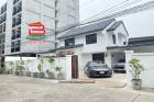 บ้านเดี่ยวพร้อมที่ดิน (รีโนเวททั้งหลัง) แจ้งวัฒนะ 28 แยก 2 [หลังเซ็นทรัลแจ้งวัฒนะ] เนื้อที่ 87.7 ตารางวา ตำบลบางตลาด อำเภอปากเกร็ด จังหวัดนนทบุรี