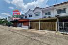 ทาวน์เฮาส์ หมู่บ้าน บัวทองธานี พาร์ค เนื้อที่ 21 ตรว. ตรงข้ามตลาดสมบัตรบุรี ถนนกาญจนาภิเษก ตำบลบางบัวทอง อำเภอบางบัวทอง จังหวัดนนทบุรี
