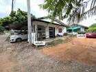 ขายบ้าน 2 หลังพร้อมที่ดิน ตำบลเพ อำเภอเมือง จังหวัดระยอง