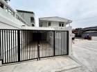 ให้เช่าบ้านเดี่ยว 2 ชั้นหลังมุม 3 ห้องนอน พระราม9 ซอย 43 ใกล้ The