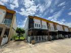 ขายทาวน์โฮม 2 ชั้น หลังริม​ 4 นอน Golden Town วัชรพล - สุขาภิบาล 