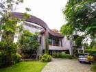 บ้านหรูสไตล์โมเดิร์นลอฟต์ ติดคลอง  3 ไร่ พร้อมสระว่ายน้ำ โซล่าเซล