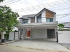 บ้านพูลวิลล่า 2 ชั้น สไตล์โมเดิร์น พร้อมเรือนรับรอง 4 ห้องนอน ในหมู่บ้านวังตาล อ.หางดง เชียงใหม่