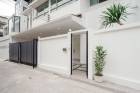 ขาย Townhome 3 ชั้น 48 ตรวา ซอยสุขุมวิท 15 ทำเลดี เพียง 1 นาทีถึง