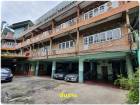ที่ดิน 209 ตร.ว. พร้อมตึก 3 ชั้น มีลิฟท์ แถมอาคาร จอดรถได้ 10 คัน บรรทัดทอง