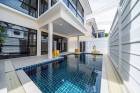 บ้านหรูพัทยา ขายพูลวิลล่า 7 ห้องนอน ใจกลางเมือง ใกล้หาดพัทยา