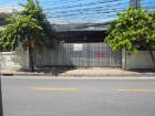 ให้เช่าที่ดินทรงสี่เหลี่ยมผืนผ้าเนื้อที่ประมาณ53ตร.วา ทำเลทอง ใกล้โรงงานไทยวาโก้ มีโครงสังกะสีเป็นโรงเรือนพร้อมประตูสังกะสี พื้นโบกปูนเรียบ