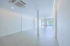  ดองกิ มอลล์ ร้านอาหาร 2.5 ชั้น  ทองหล่อ BTSเอกมัย 499ม  37 ตร.วา