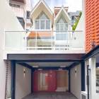 ให้เช่าบ้าน 4 ชั้น ดีไซน์สวย โดดเด่นใจกลางสุขุมวิท 49 | เดินถึง BTS ทองหล่อ | เหมาะทั้งทำธุรกิจและอยู่อาศัย