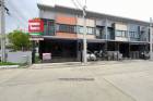  ทาวน์เฮาส์ หมู่บ้านสิริเพลส เวสต์เกต เนื้อที่ 29.8 ตร.ว ทำเลดี ใกล้เวนิวไอดี เวสต์เกต ตำบลบางแม่นาง อำเภอบางใหญ่ จังหวัดนนทบุรี