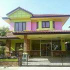 หมู่บ้านแกรนด์ชลเลคแอนด์การ์เด้นชลบุรี