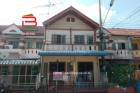 ทาวน์เฮาส์ หมู่บ้าน คัทลียาวิลล์ (ซอยลำลูกกา 49) เนื้อที่ 21 ตรว. ถนนลำลูกกา ตำบลลาดสวาย อำเภอลำลูกกา จังหวัดปทุมธานี