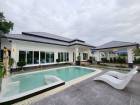 บ้านหรู พัทยา 5 ห้องนอน เช่า พูลวิลล่า พัทยา หนองปรือ สระว่ายน้ำ
