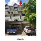 ขายอาคารพาณิชย์ 3.5 ชั้น 2 คูหา เขตมีนบุรี กรุงเทพฯ  ถนนเสรีไทย