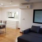 ให้เช่า คอนโด สาธร การ์เด้นส์ คอนโด  ชั้น 19 ตึก B ขนาด 64 ตรม. 30,000 บาท-เดือน