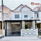 หมู่บ้านณัฐกานต์  ซอยสายไหม 64  ทำเลดี รีโนเวทใหม่ พร้อมเข้าอยู่