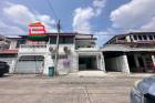 ขาย/เช่า บ้านแฝด เนื้อที่ 40 ตร.ว. หมู่บ้านปั้นทอง 3 ลาดปลาเค้า 76 แยก 3-14 ถนนลาดปลาเค้า แขวงอนุสาวรีย์ เขตบางเขน