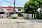 ทาวน์เฮาส์ หมู่บ้านปิยวรารมย์ 3 เนื้อที่ 22 ตร.ว. ซอยบ้านกล้วย-ไทรน้อย ถนนกาญจนาภิเษก ตำบลทวีวัฒนา อำเภอไทรน้อย นนทบุรี