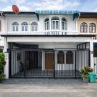 สัมมากร รามคำแหง 114 -124  4แอร์ ทาวน์เฮาส์ 2คูหา 3นอน รพ.เกษมราษ