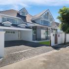 หมู่บ้าน บริติชพาร์ค ทวีวัฒนา บ้านเดี่ยวหรู หลังใหญ่ สไตล์อังกฤษ