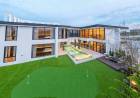บ้านพูลวิลล่าหรู Modern Luxury ราคา 39 ล้าน #ใกล้รวมโชคมอลล์