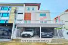 บ้าน 4 ชั้น  กว้าง 8ม. 4นอน 3ปีมีครั้ง ถ.ลาดพร้าว71นาคนิวาส12-22 