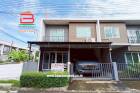 ทาวน์เฮาส์ หลังมุม หมู่บ้าน เดอะคัลเลอร์ส รังสิต-ลำลูกกา คลอง 4 เนื้อที่ 33.8 ตรว. ถ.รังสิต-นครนายก ต.ลาดสวาย อ.ลำลูกกา จ.ปทุมธานี
